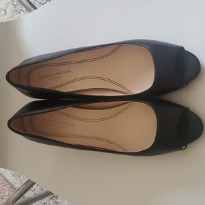 COLE HAAN- Grand Ambition peep toe wedge pump